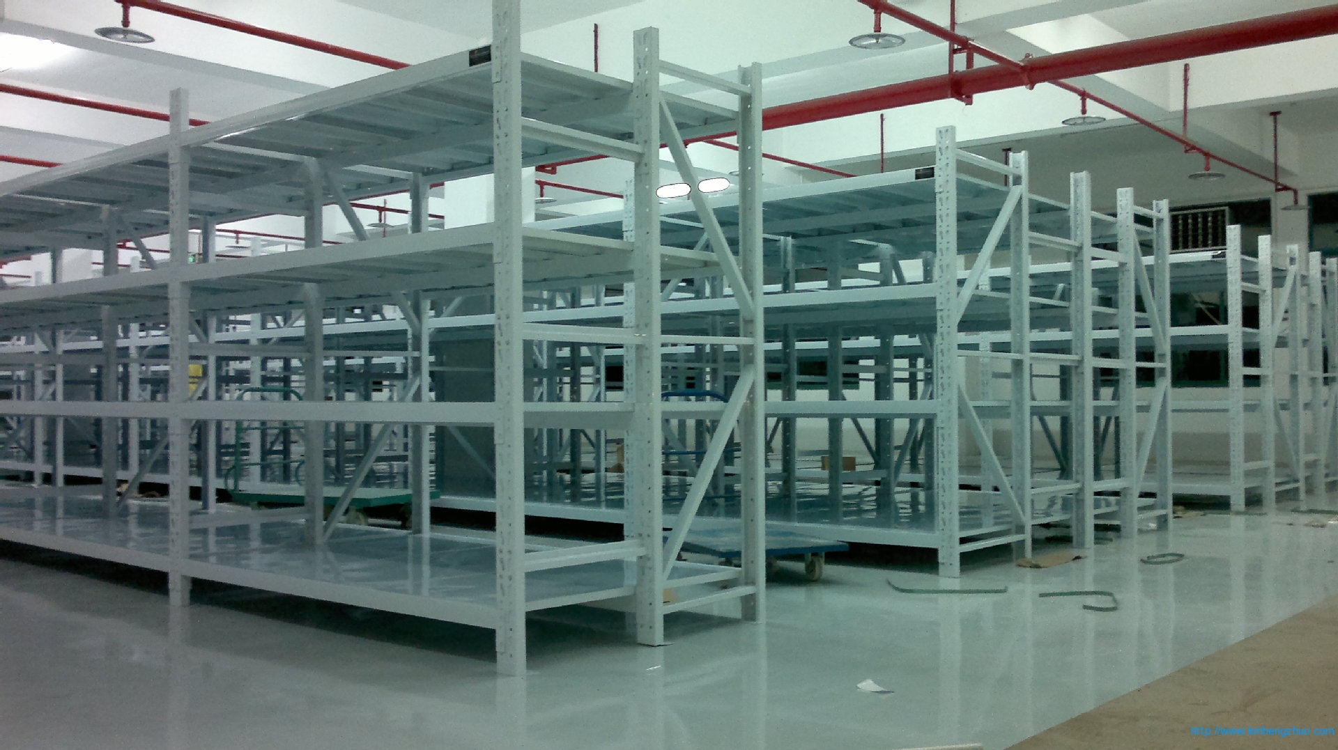 HZ-350型輕型貨架應(yīng)用案例